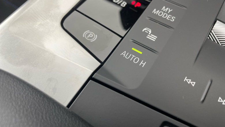 BMW iX2 230kW xDrive30 Shadow Edition 65kWh 5dr Auto Electric Hatchback